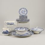 586825 Dinner set